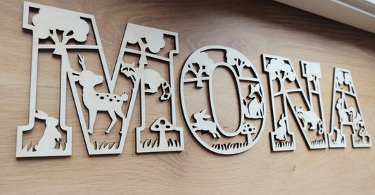 Houten letter thema bosdieren