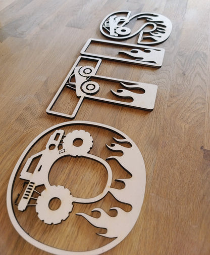 Houten letter thema Monster truck