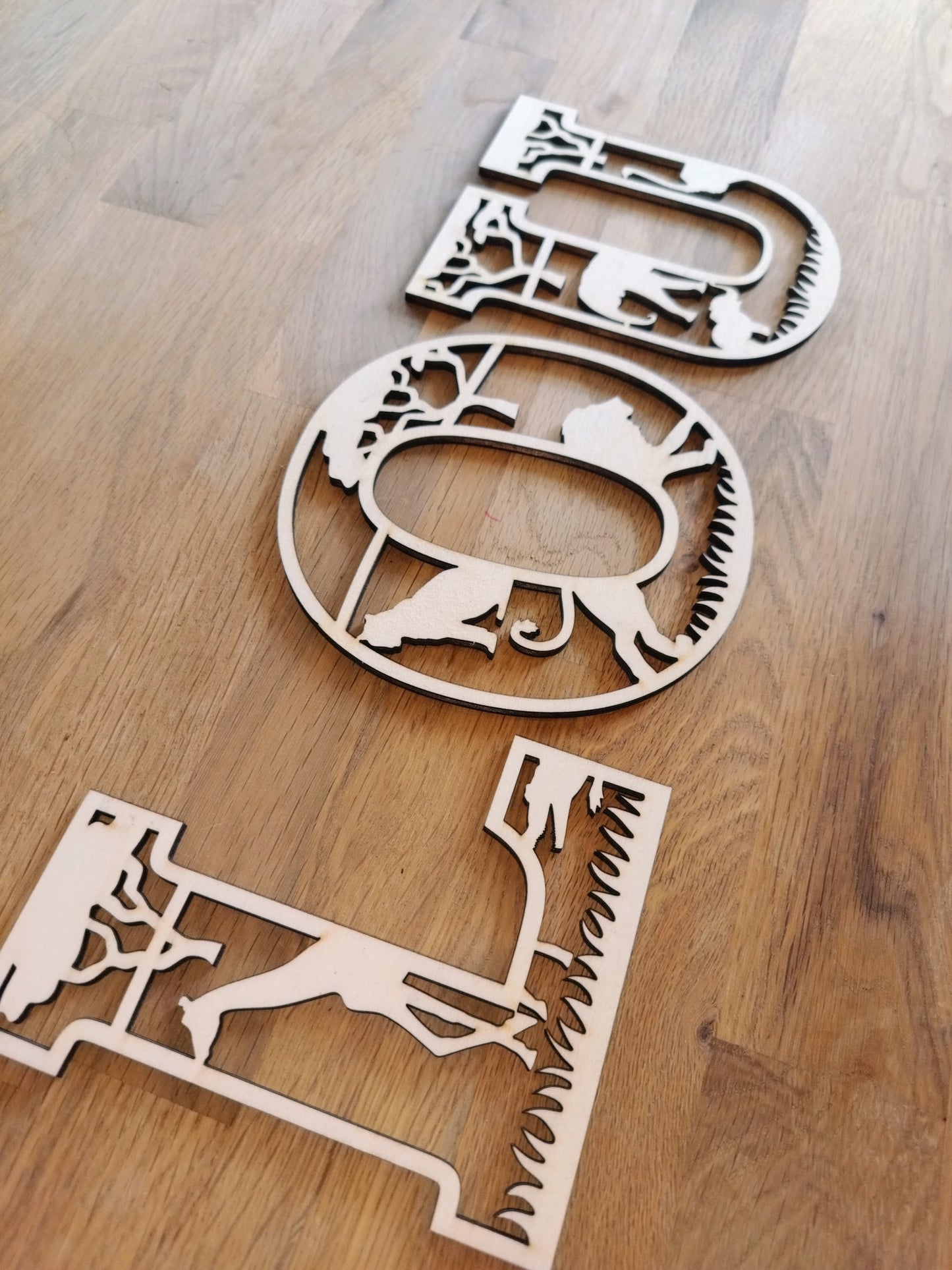 Houten letter thema Safari/jungle