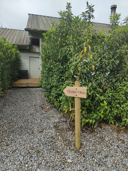 Gegraveerde houten wegwijzer eikenhout